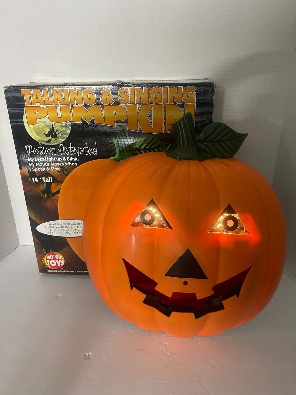 1999 Emson Way Out Toys Talking 14” Motion Activated Halloween Pumpkin